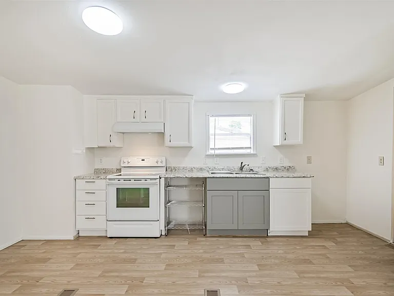 1749 Max Rd #4 — Photo 11