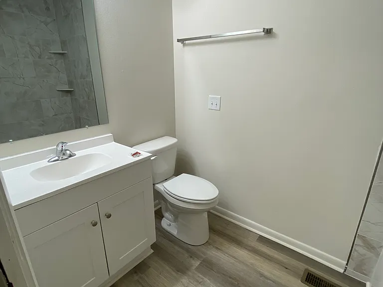 2539 Old Bainbridge Rd — Photo 11