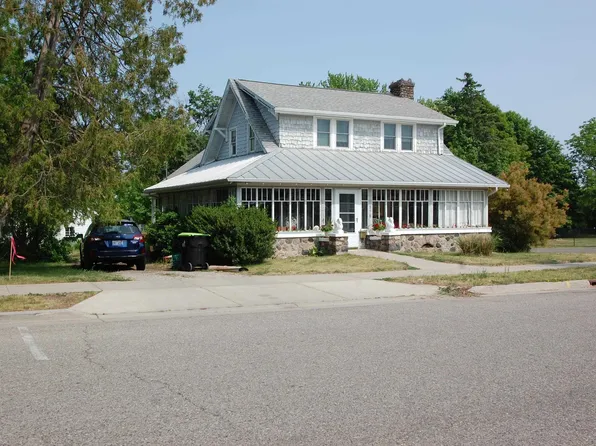 116 S 8th St, West Branch, MI 48661