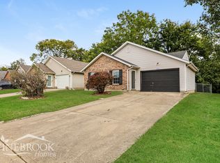 2013 Monarch Dr, Middletown, OH 45044