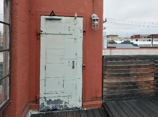 2711 18th St, San Francisco, CA 94110