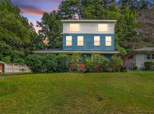 987 Pegg Rd, East Pt, GA 30344