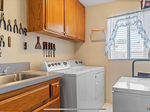 3rd image of 13601 Morales Ct