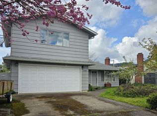 2490 34th St, Springfield, OR 97477