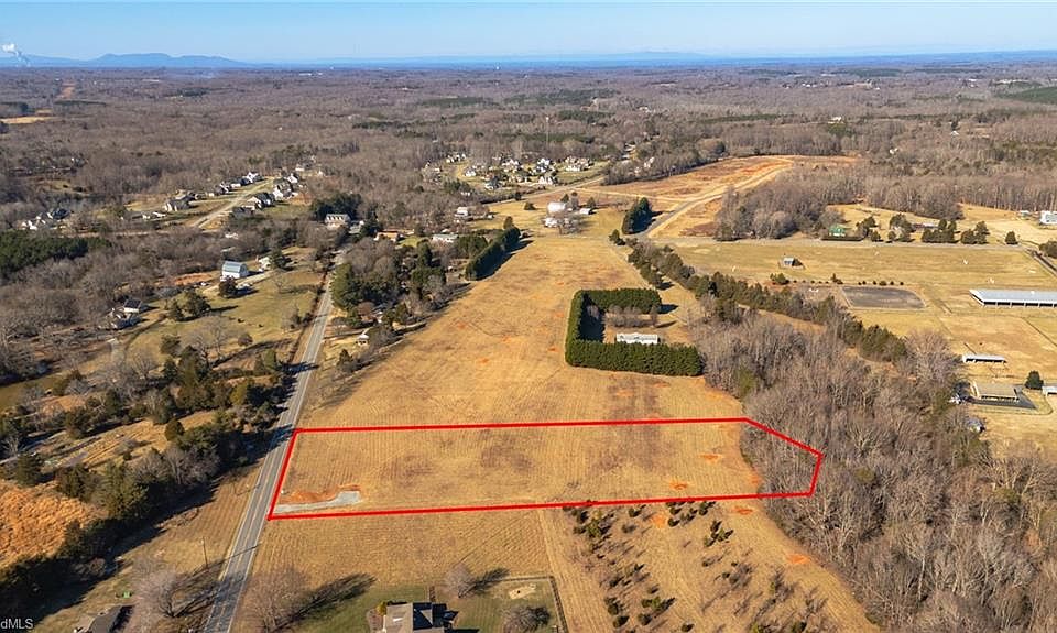 2nd image of 6420 Lake Brandt Rd