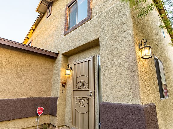 4th image of 3287 W Alexanderwood Dr