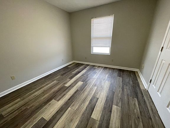 5th image of 1975 Allison Ln NW #7