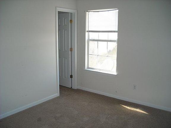 5th image of 4377 Chinook Ct