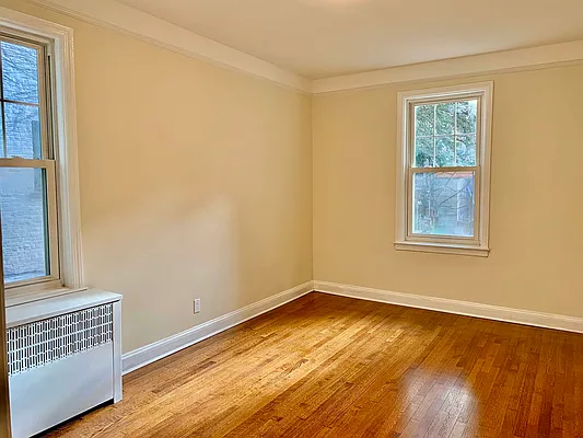 Rented by Compass | media 9