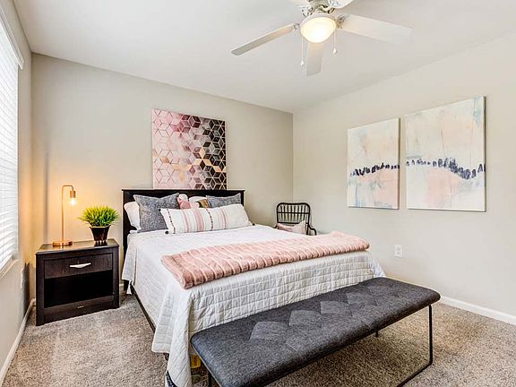 5th image of 21295 Mayfaire Ln #84-102