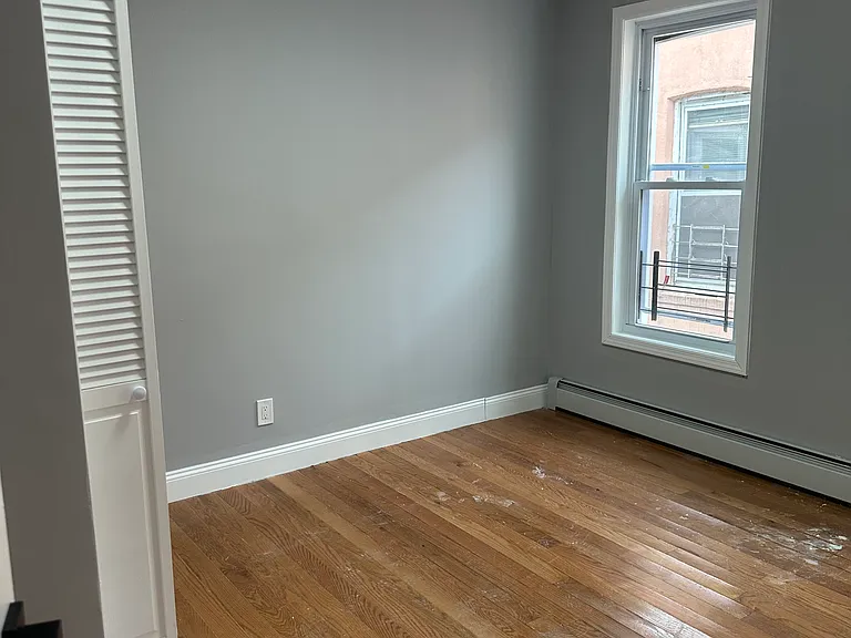 1155 Fteley Ave #2 — Photo 3