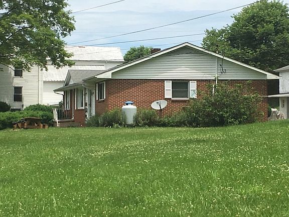 3rd image of 103 Robin Hill Ln