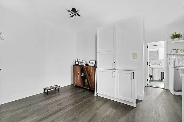 Rented by REAL New York | media 7