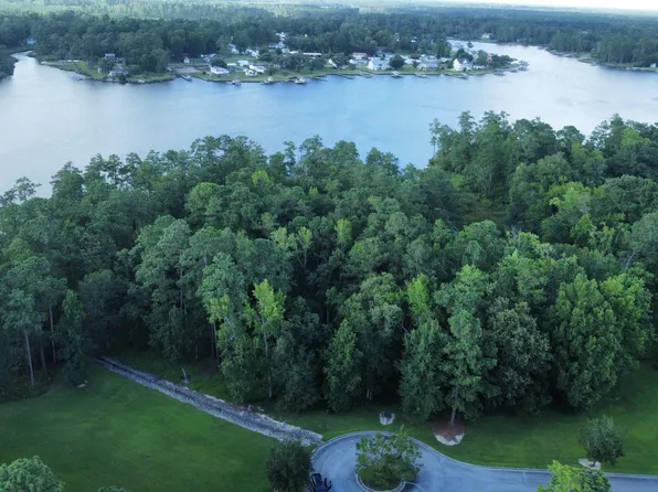 162 Sunshine Drive, Arapahoe, NC 28510