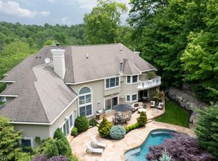 3 Sherwood Ct, Warren, NJ 07059