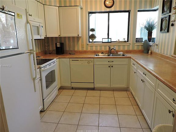 5th image of 36 Deallyon Ave APT 62