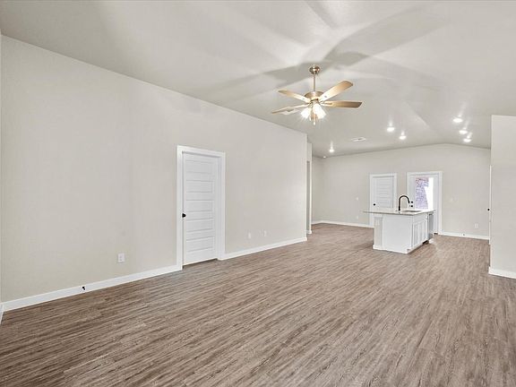 3rd image of 306 E 25th St