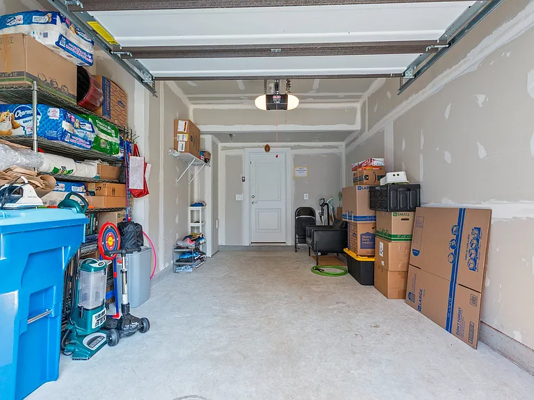 44504 Wolfhound Sq — Photo 24