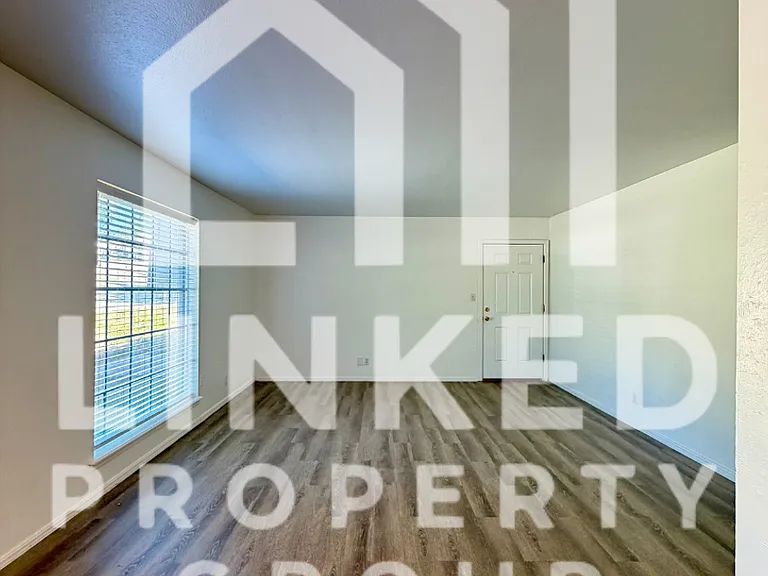 6806 S Toledo Ave #305 — Photo 14