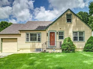 1506 W Sheley Rd, Independence, MO 64052