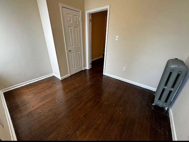 220 Roseville Ave #405R — Photo 8