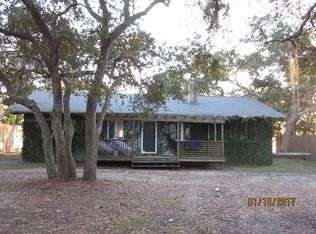 529 Mashes Sands Rd, Panacea, FL 32346