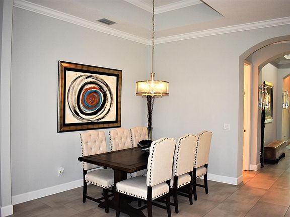 4th image of 7164 Maidstone Dr