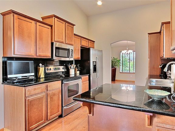 5th image of 18301 12th Avenue Ct E