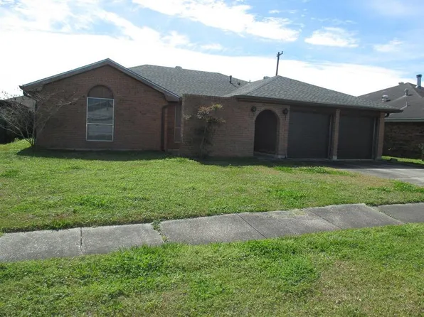 1702 McDermott Dr, Morgan City, LA 70380