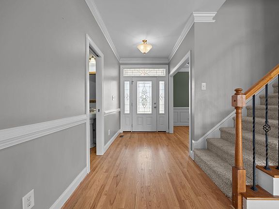5th image of 16 Keystone Ct