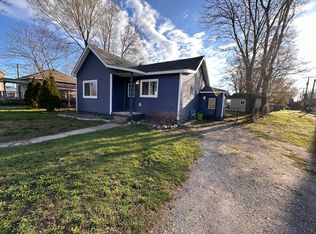 1824 Riverside Dr, Port Huron, MI 48060