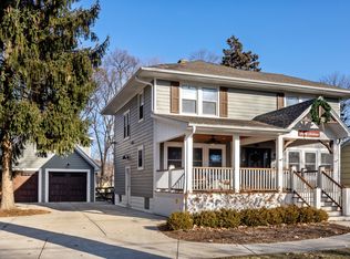 1430 Gilbert Ave, Downers Grove, IL 60515