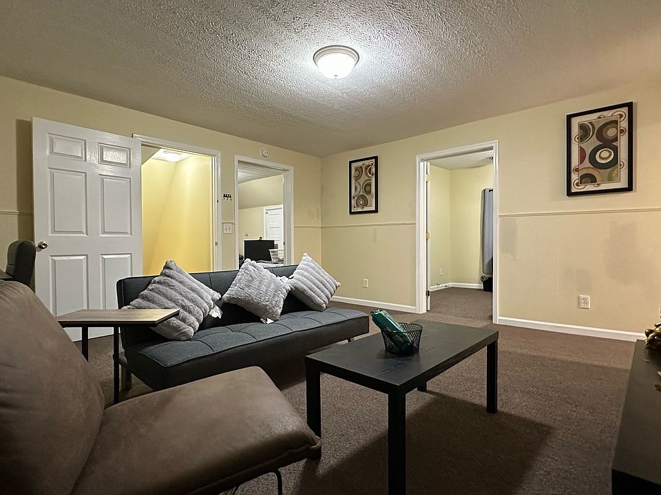 1st image of 3416 Vetter Ave #2