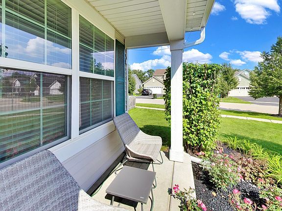 4th image of 1894 Alta Dr