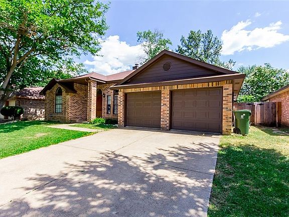 3rd image of 114 Hardin Dr