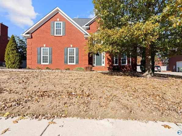 225 Hughes Pond Cir, Madison, AL 35758