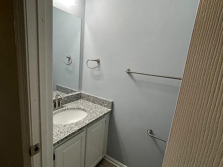 3431 Elenoir Ct — Photo 9