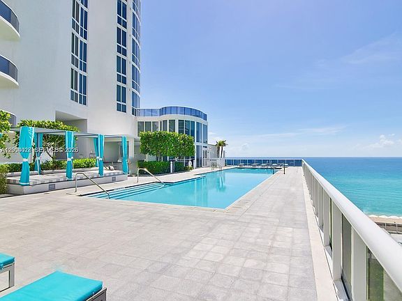 5th image of 16001 Collins Ave APT 406