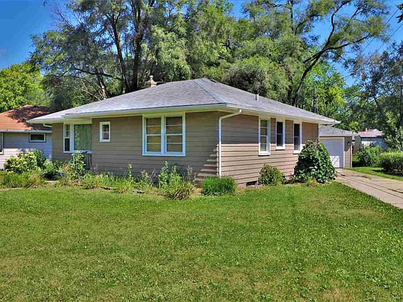 3rd image of 3526 Wesleyan Ave