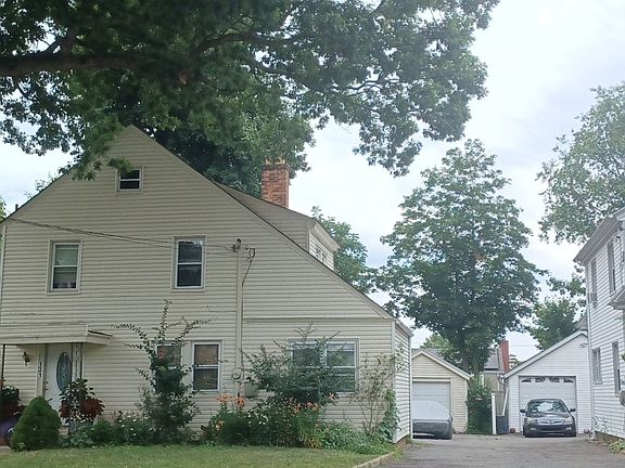 2nd image of 131 Parsons Dr