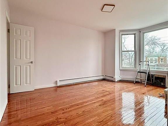 3rd image of 8017 10th Ave