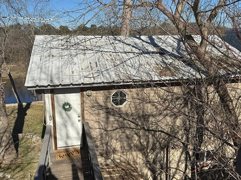 352 County Road 3670 — Photo 13