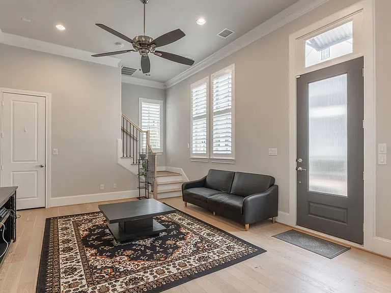 1701 Millsap Ln — Photo 5