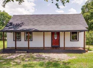 202 W Bryant, Randolph, TX 75475