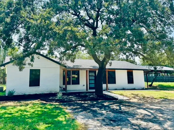 205 Lacewell St, Jacksboro, TX 76458