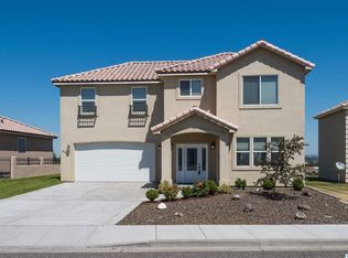 8900 W Skagit Ave, Kennewick, WA 99336