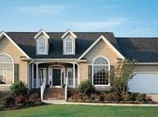 5944 Roland Smith Dr, Gloucester, VA 23061