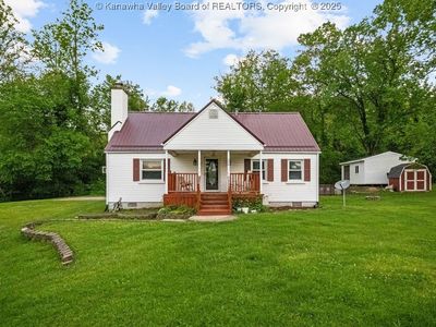 550 McClung Rd, Hurricane, WV, 25526