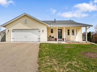 7115 42nd Street Ct N, Oakdale, MN 55128