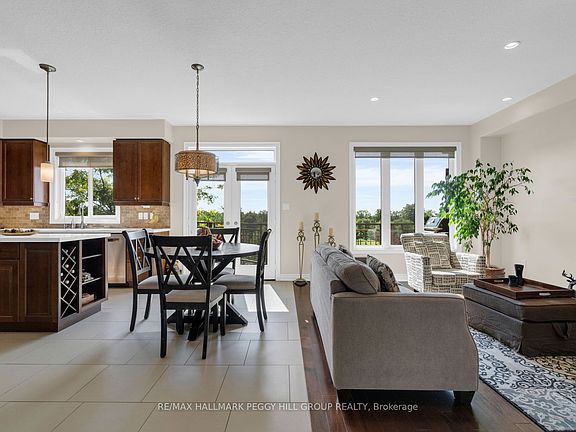 4th image of 137 Jewel House Ln